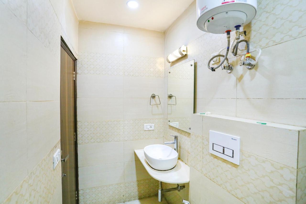 Fabhotel Jpm The Grand Bella - Nr Nehru Place Market Yeni Delhi Dış mekan fotoğraf