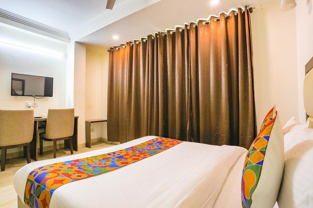Fabhotel Jpm The Grand Bella - Nr Nehru Place Market Yeni Delhi Dış mekan fotoğraf